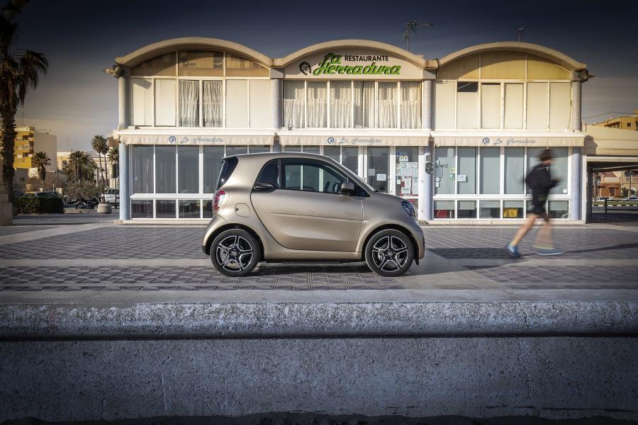  Smart EQ ForTwo Pulse Coupe (C453) 2020 года  (WW) (фото 18 из 47)